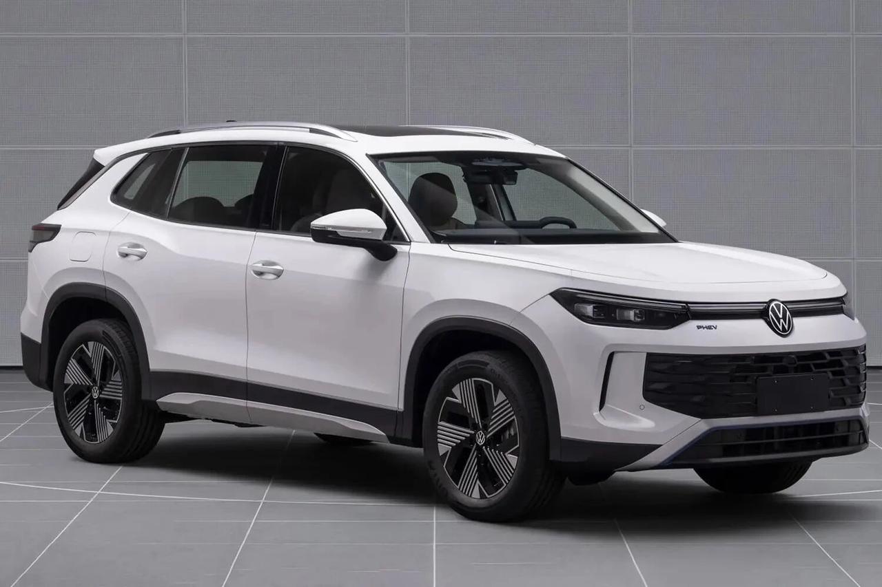 一汽-大众王炸新车！探岳L插混版实车图来了！从图就能看出，这波是全面升级👇
▪