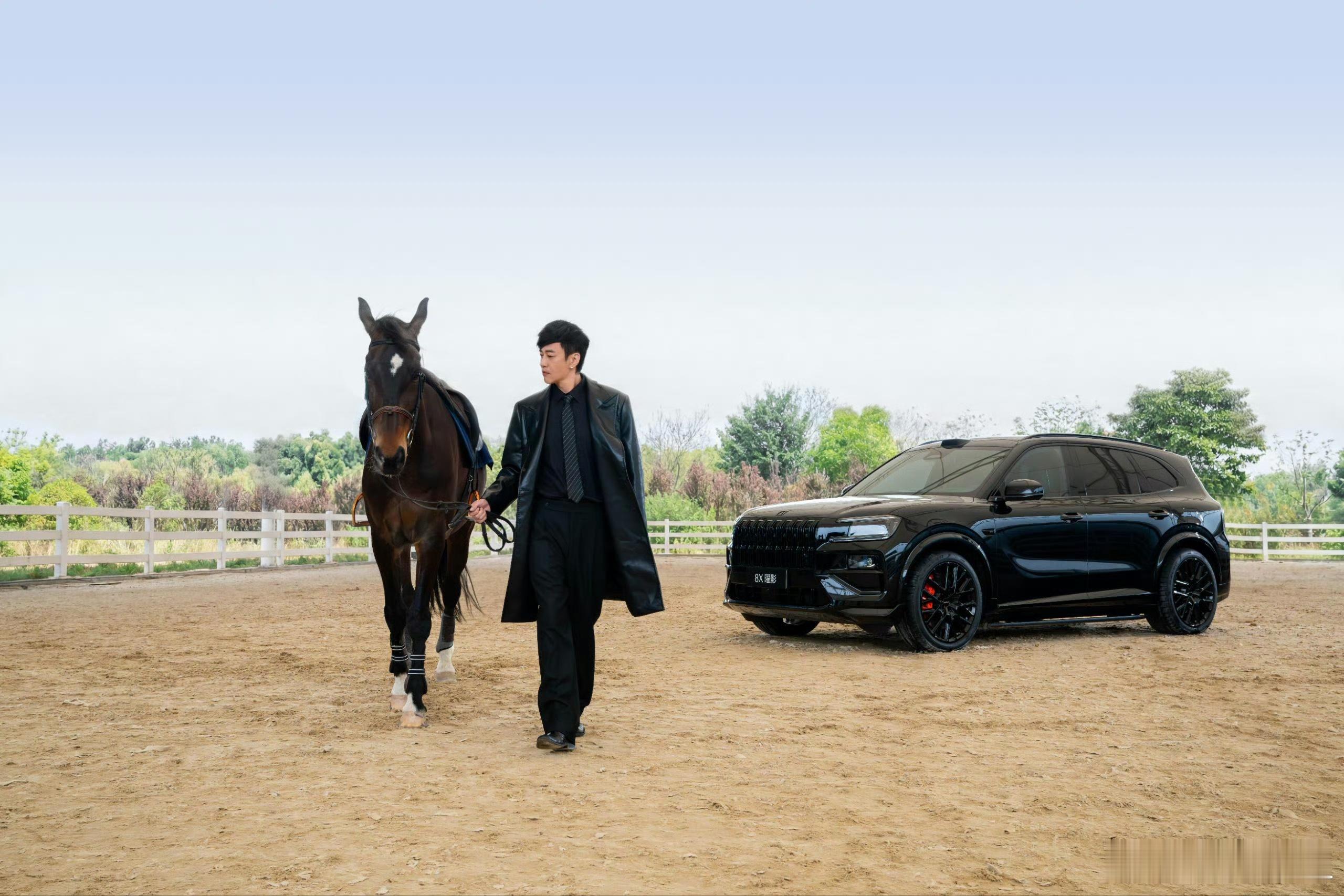 极氪你是懂选代言人的呀极氪官宣何润东为极氪8X交付官极氪回应何润东现身门店何润东