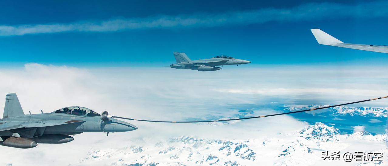 今年早些时候，澳大利亚空军向阿拉斯加部署了F-35A、一架E-7A、EA-18G
