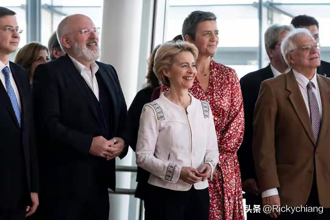 中国一开始对欧盟那是给足了尊重，桌上碗筷都备好。但欧盟这操作，实在让人无语。20