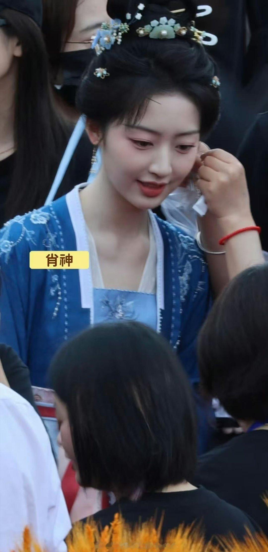 邓恩熙演完六娘演七娘邓恩熙05花大女主啊？？？六娘还没看够呢七娘就来了？？？邓恩