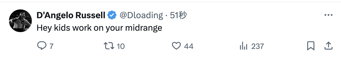 麦康奈尔场场替补上来稳定发挥，今天又是拿了8分，拉塞尔不禁感叹：孩子们，好好练练