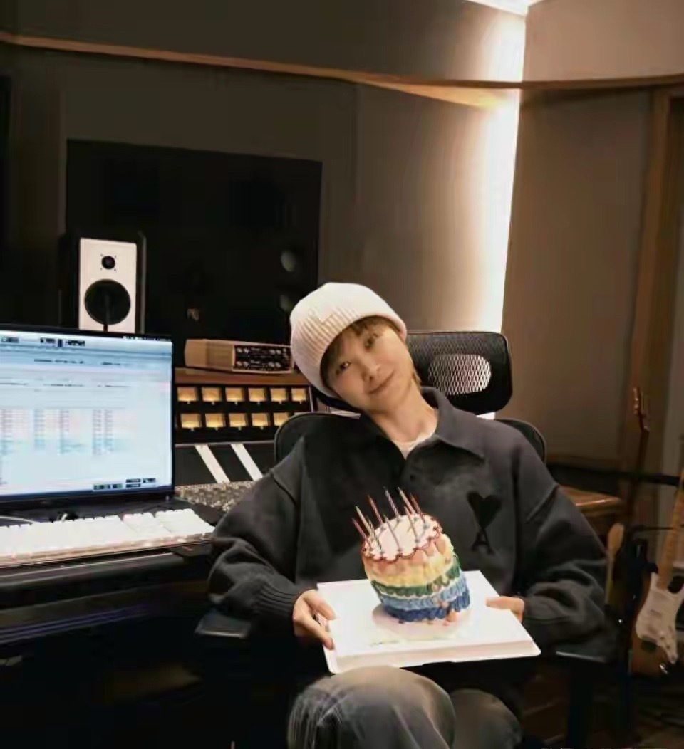 42岁李宇春近况曝光！坚持不婚不育，如今尽情享受快乐单身生活 