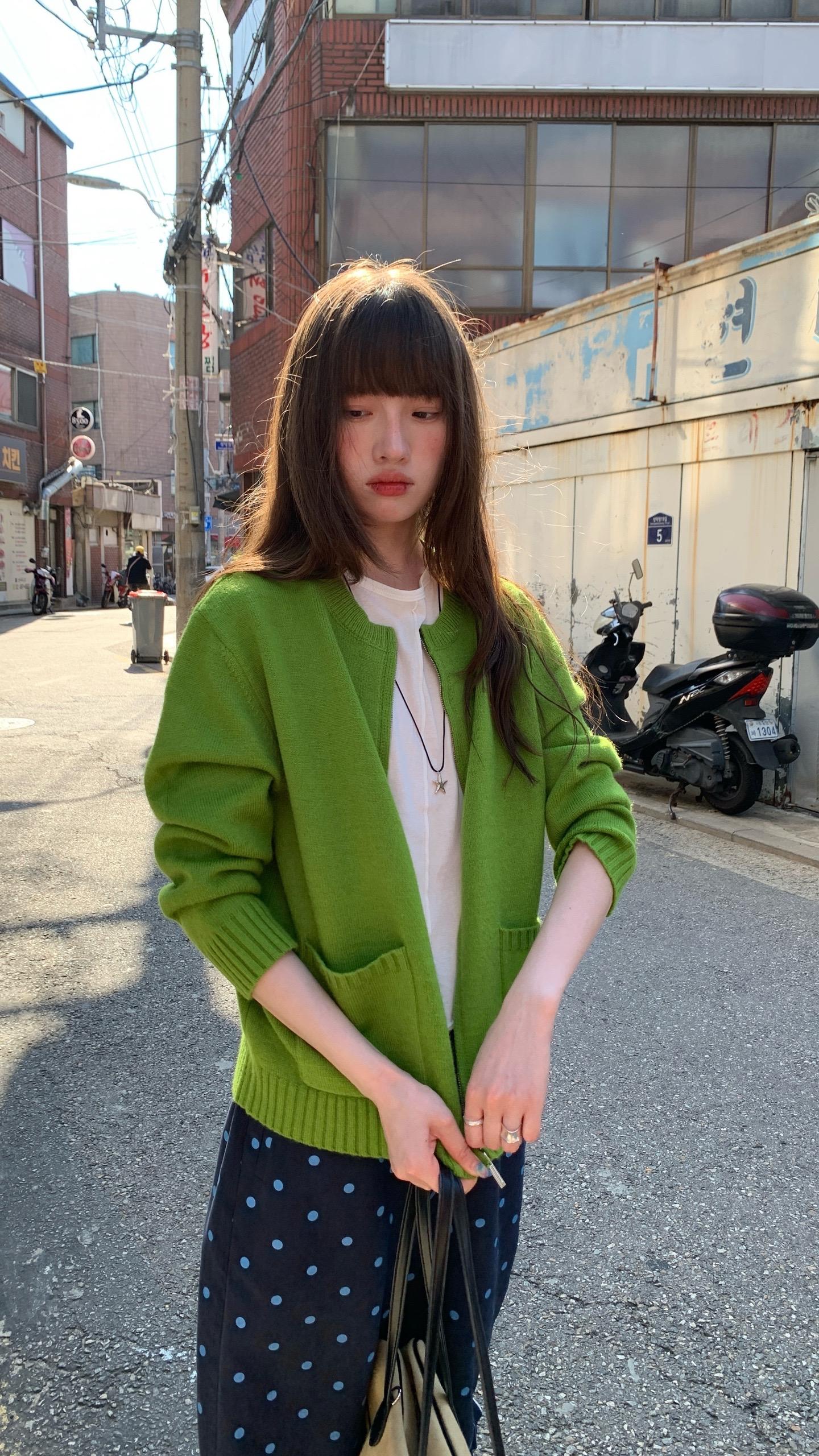 靠近阳光里 什么也不用想。