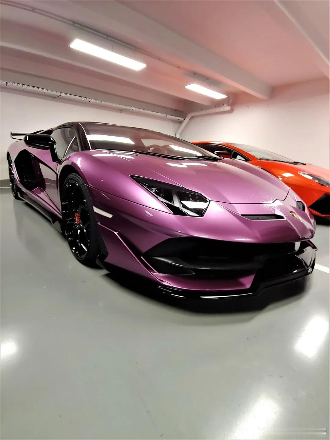 兰博基尼Aventador SVJ LP770，这个紫有种说不出的游刃有余感[鼓