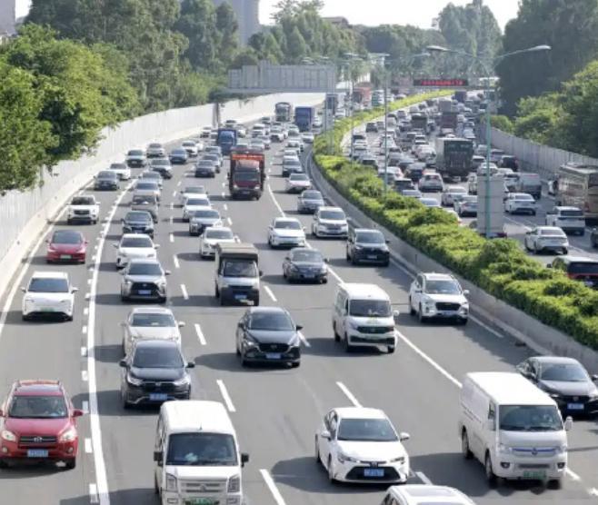 端午假期消费成绩单来了2026年以旧换新带动销售额超1万亿元 国补半年拉动1万亿