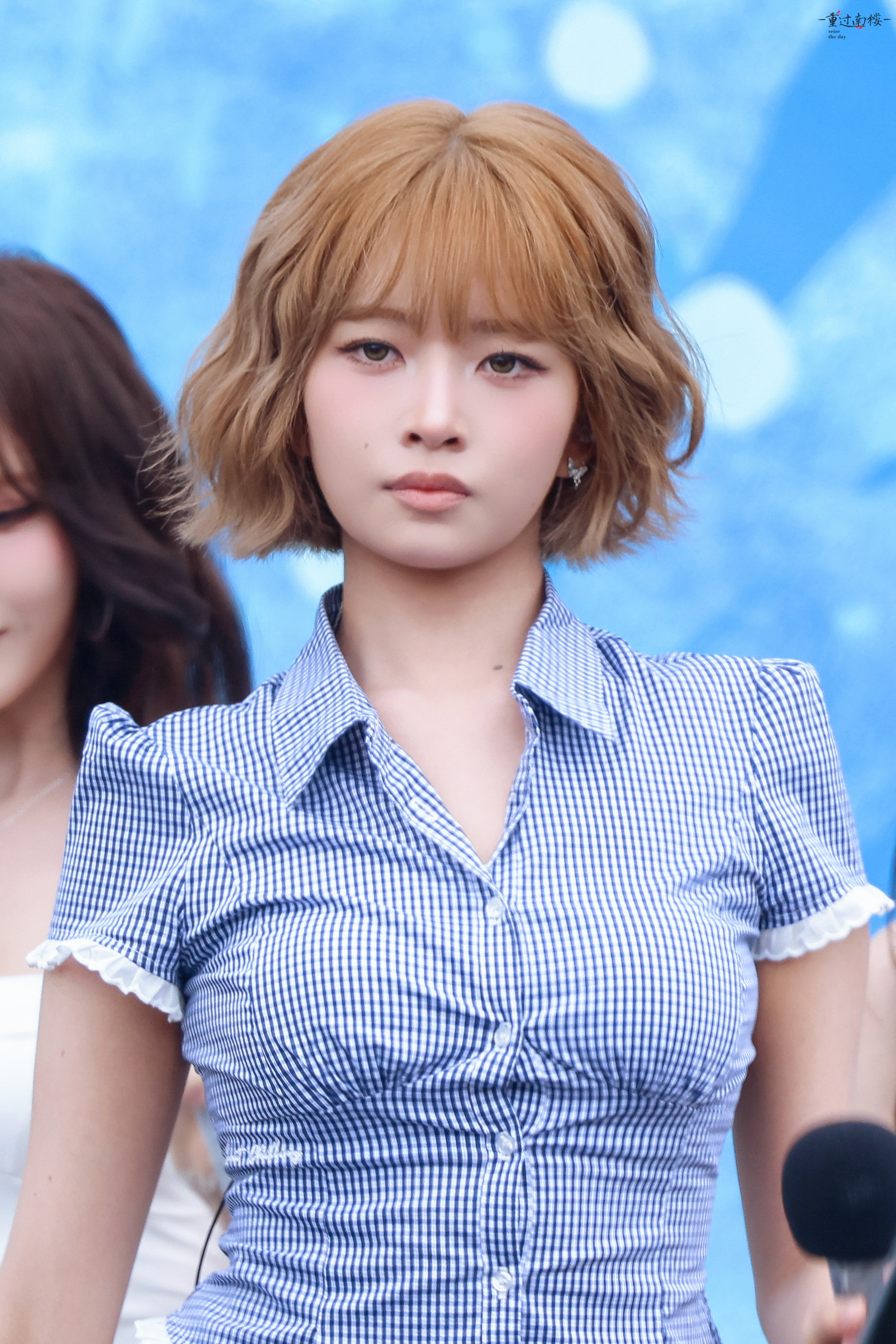 260816 1/2 IVE