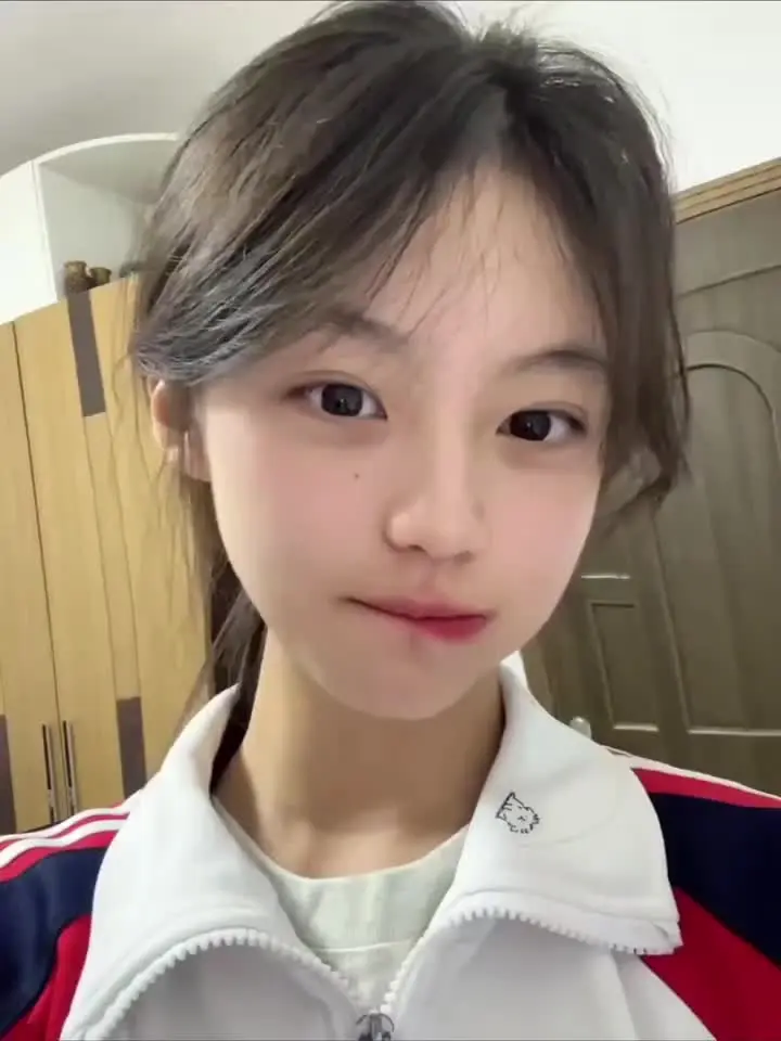 带美人痣的长得都不一般