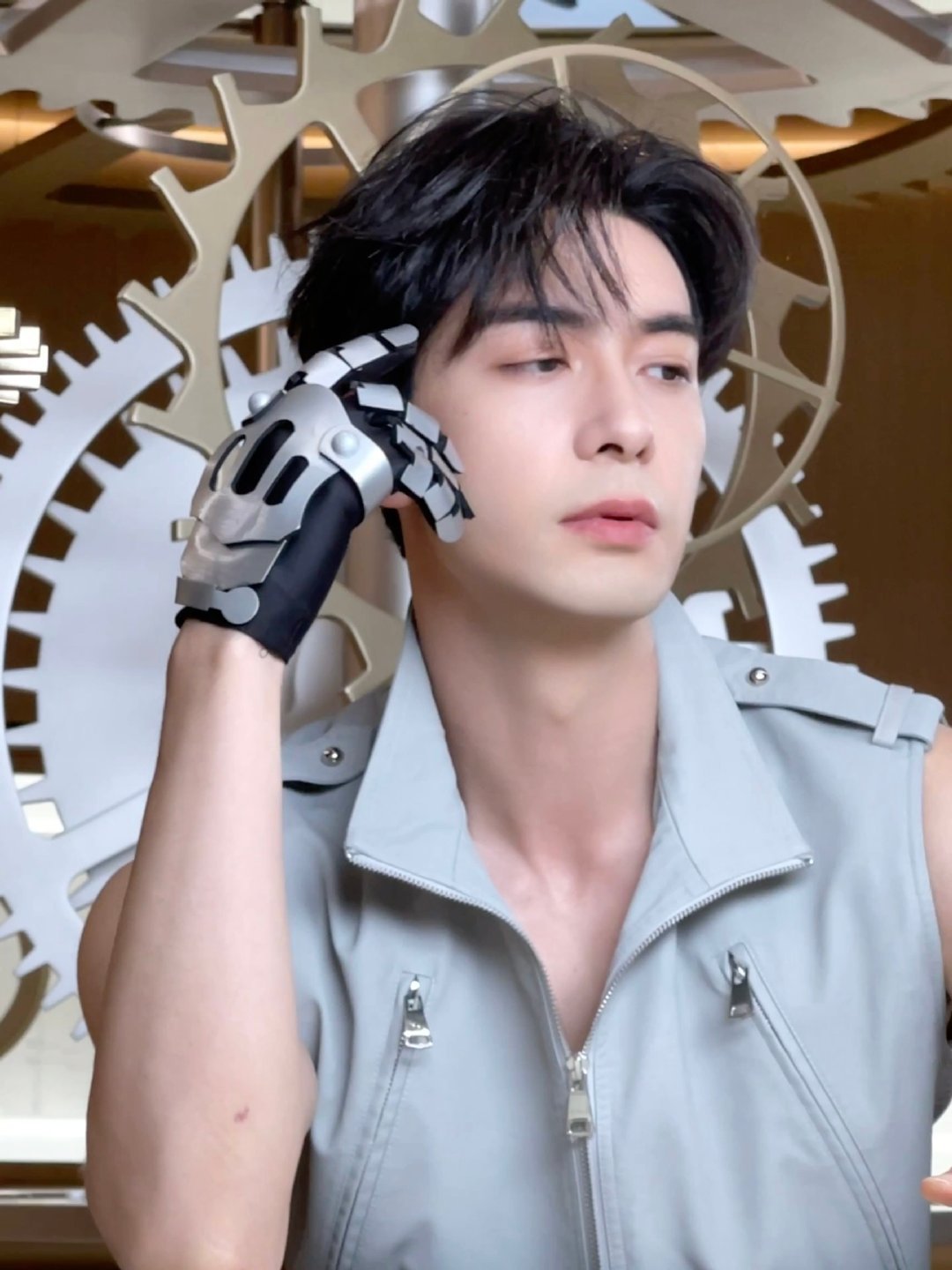 陈星旭 陈星旭陆熙洲 陈星旭红掌 【我不是陆博士，而是他造出的类人331号。】陈