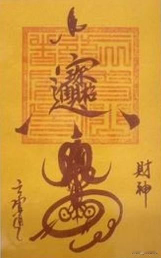 假奶粉这事，主要还是因为整个流程都太简单，没有难度，没有监管。
   制作没难度