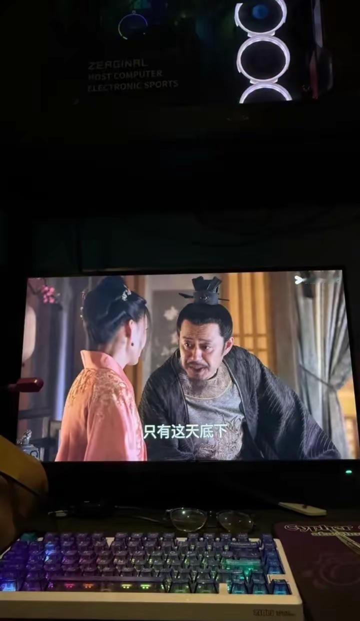 出轨哥和小三姐最近过的怎么样 我今天又吃到你们的瓜了❤️哈哈哈哈哈哈哈哈哈哈哈真