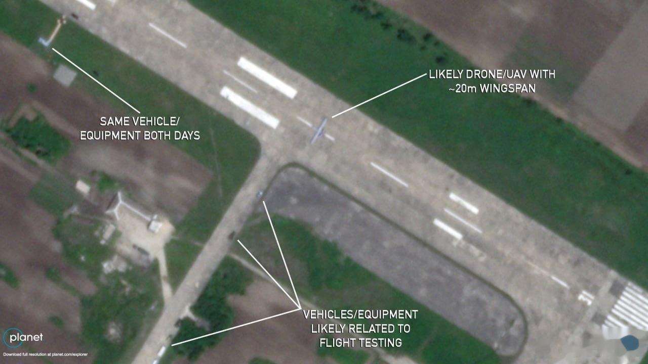美国Planet 商业卫星6月14日显示朝鲜Panghyon 空军基地跑道上出现