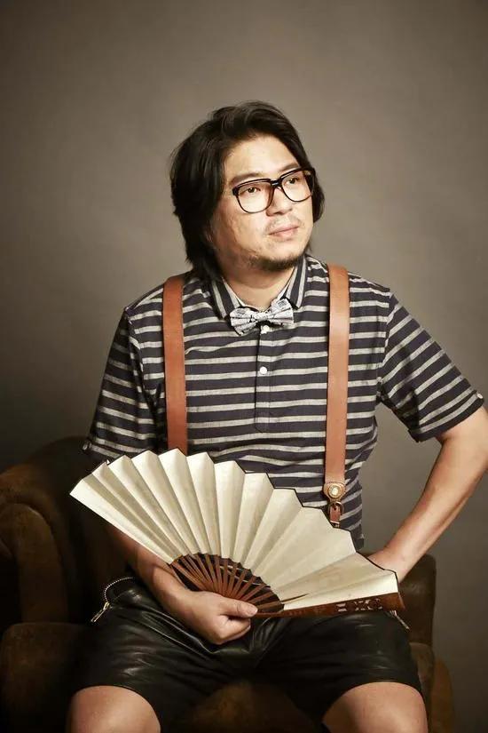 高晓松向来以能言、敢言著称，比如：
“其实没有西安事变，抗战可以不那么早开始，再