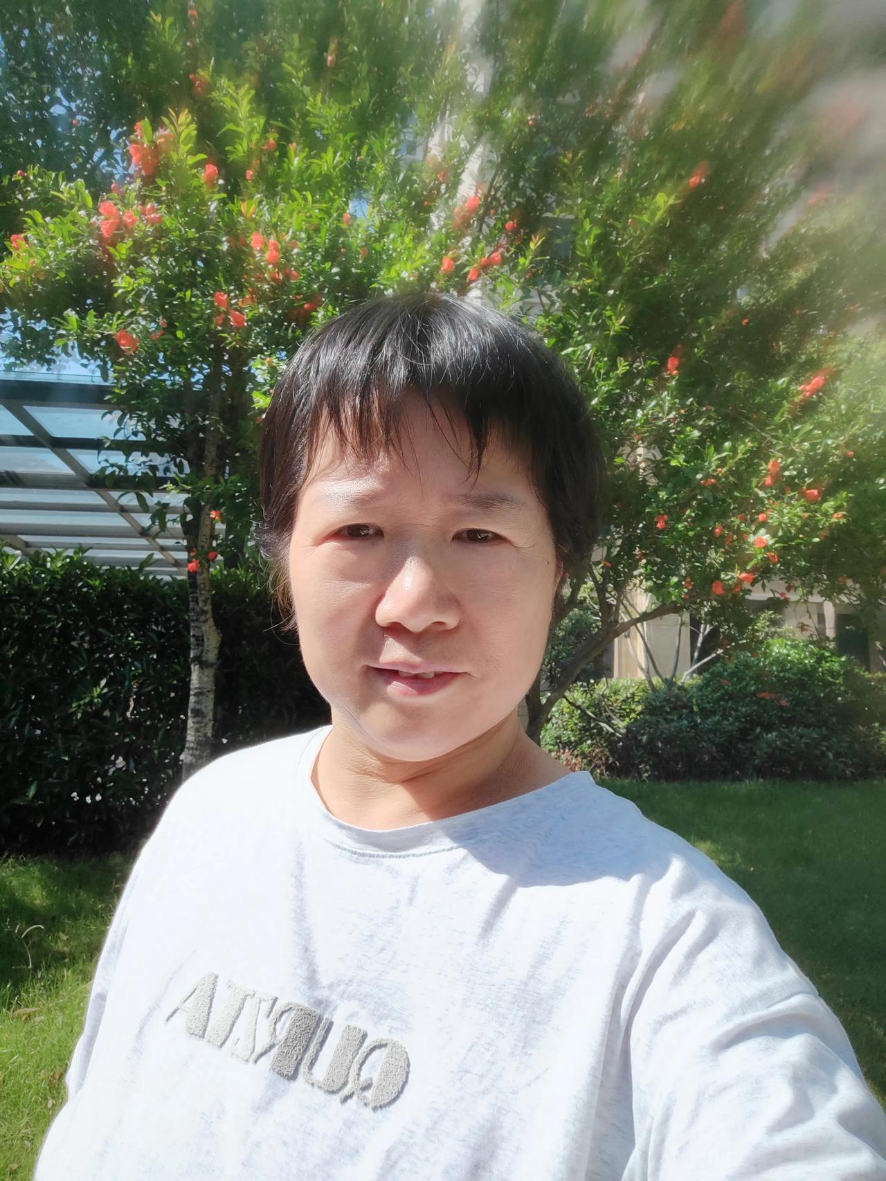 雇主对阿姨没称呼，爱搭不理，万不得已的时候就是你怎么怎么，这啥心理情况。

每天