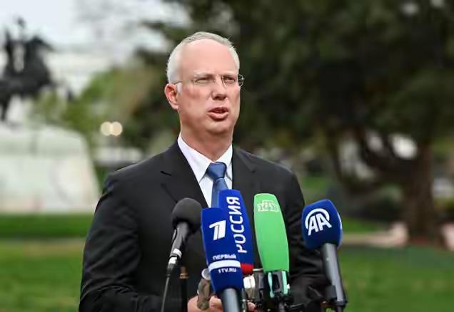 快讯  快讯
俄罗斯总统特使访美坐了三天冷板凳

普京特使、经济事务特别代表、直