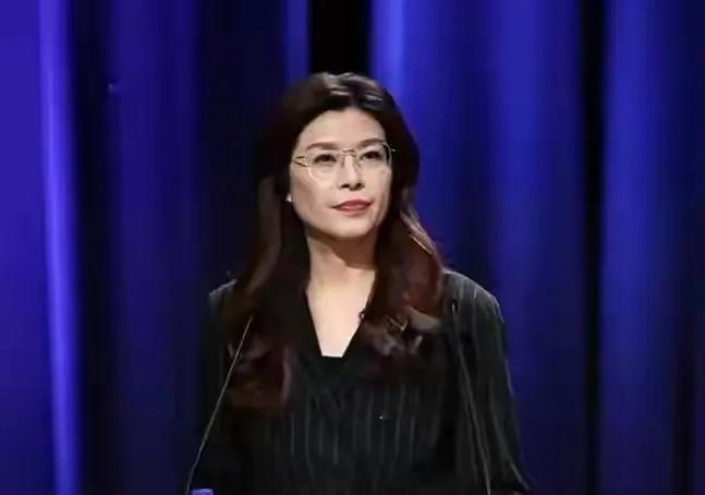 定了！郑丽文6月份访美
4月13日，台岛内资深政治人物郑丽文发布声明，确认今年6