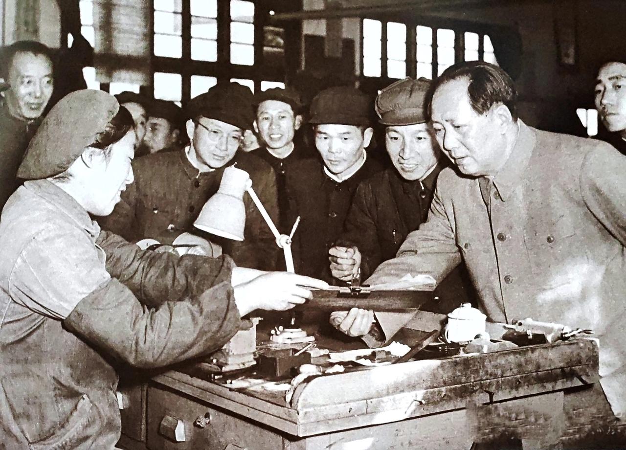 与咱工人阶级心连心！
