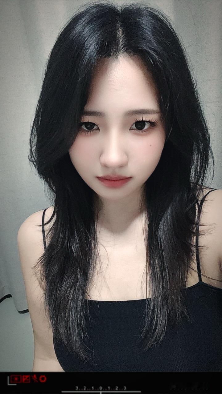 只有自己撑伞 雨才不会落到肩上    依赖任何人都是慢性自杀