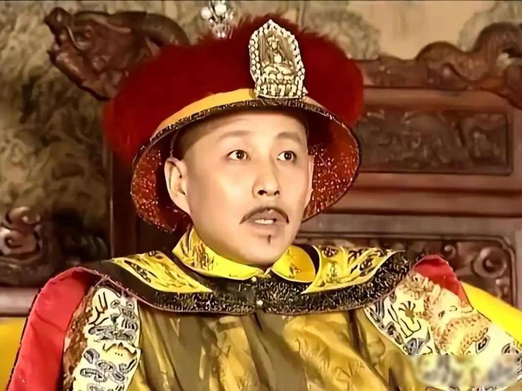 争皇位九子夺嫡，康熙共生55个孩子，子嗣繁盛背后的皇权代价
康熙六十一年的一个雪