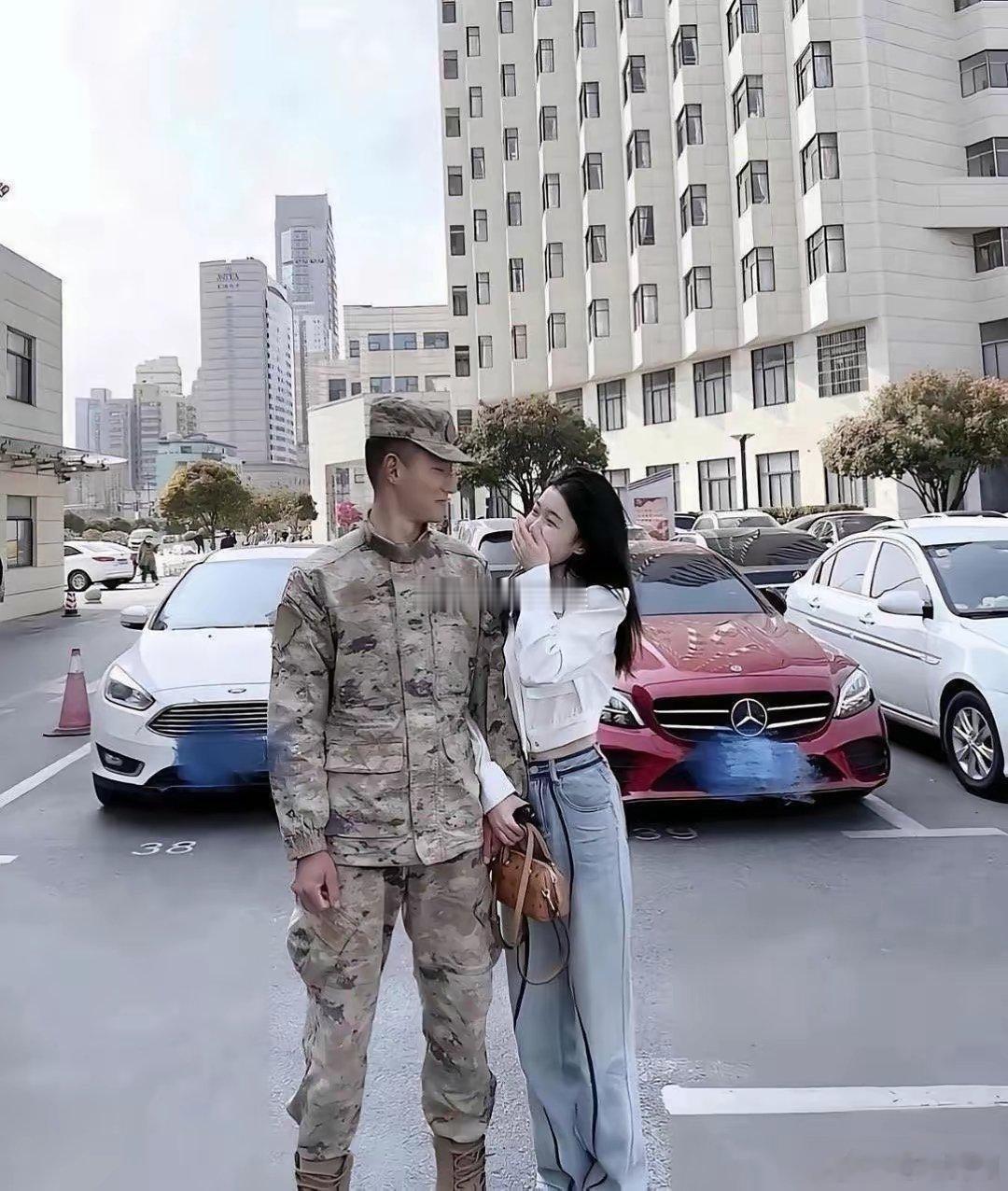 不是我说 ，这位兄弟驾驭不了她 ​​​