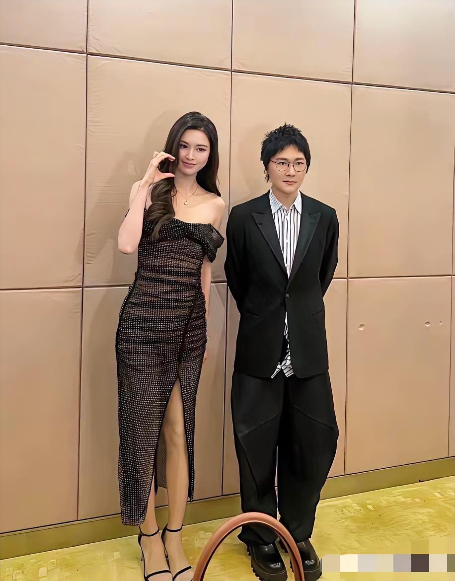男神越来越像一个个慈祥的老奶奶了