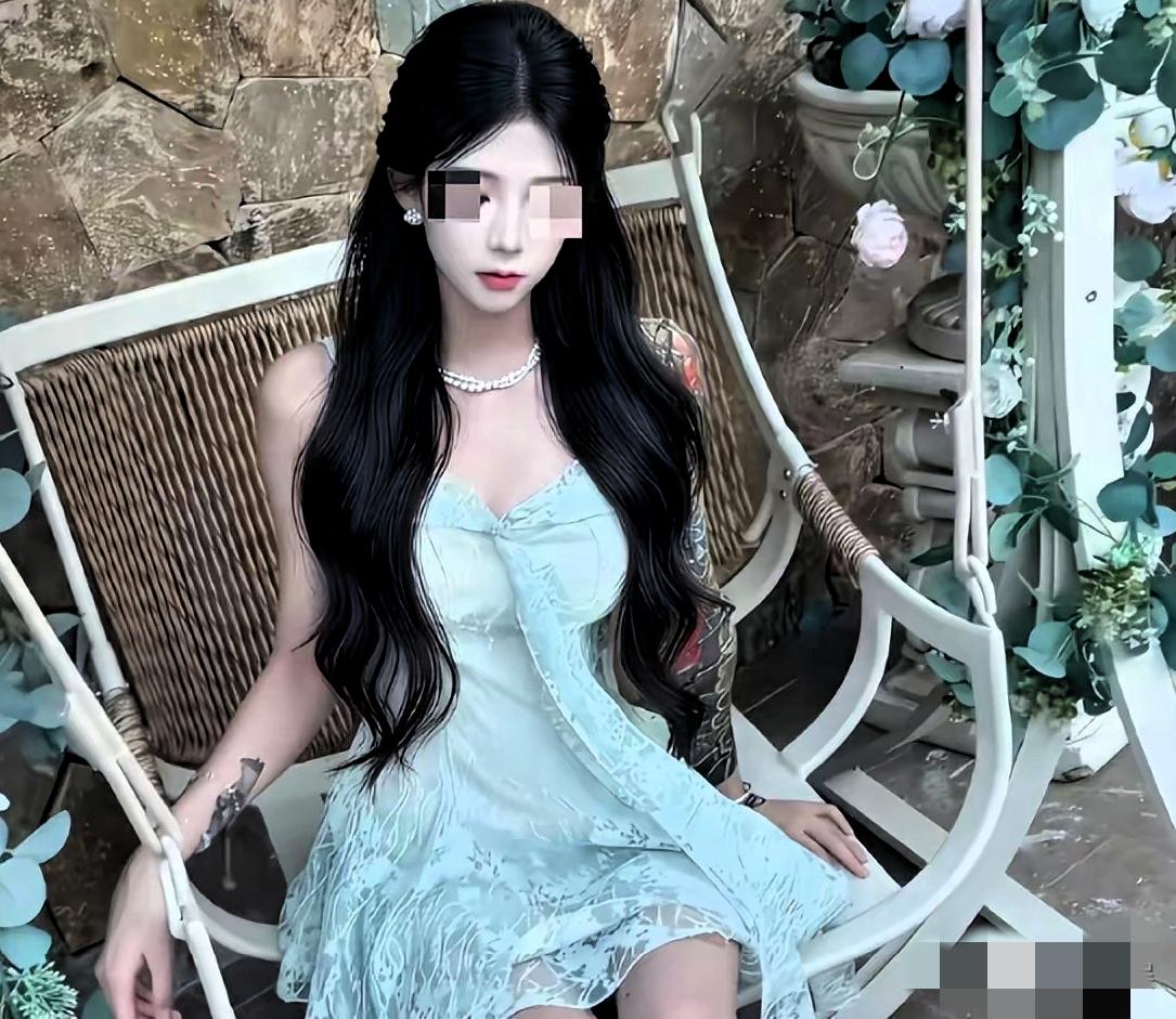 18岁女孩深夜发出一条隐晦消息，一小时后从27楼坠落！

生命定格在花样年华，母