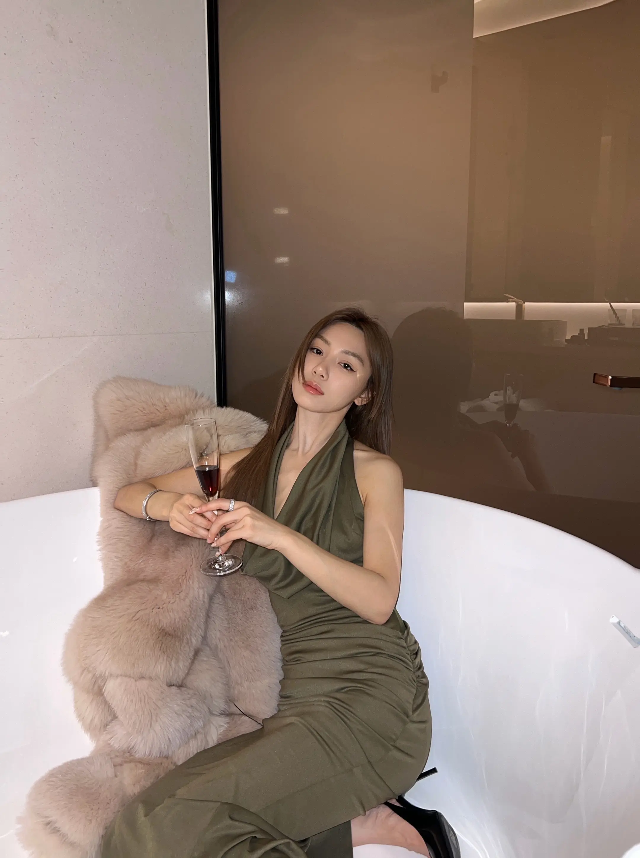 已经在准备圣诞约会去了