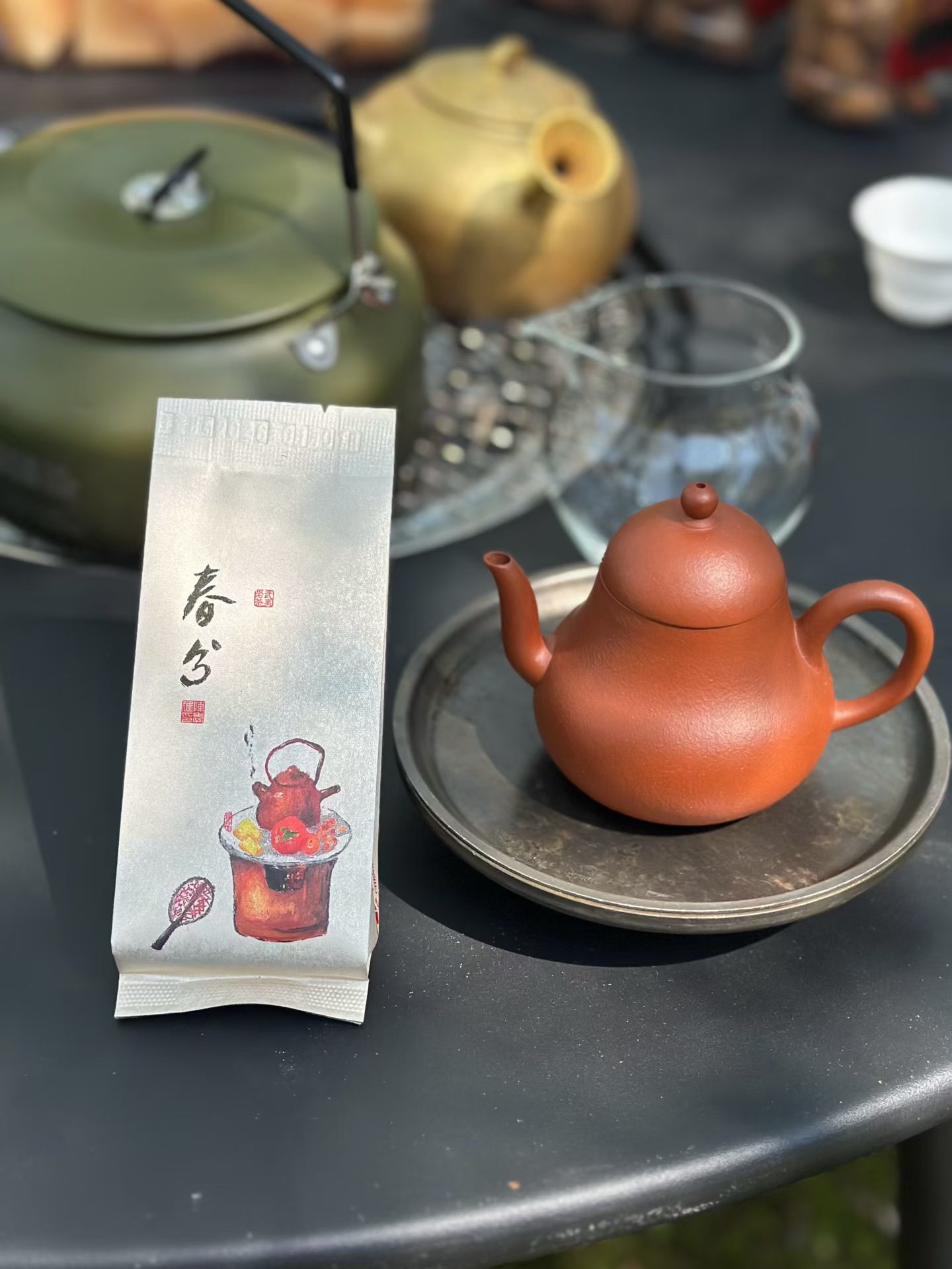 茶道  在喧嚣的日常里，为自己沏一杯茶，便是筑起一座安宁的岛屿。 