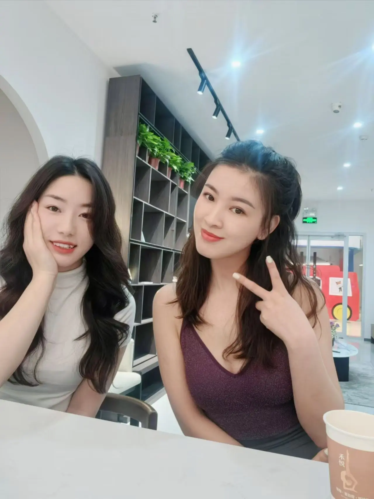 更多时候还是更喜欢素颜带来的松弛感❤
