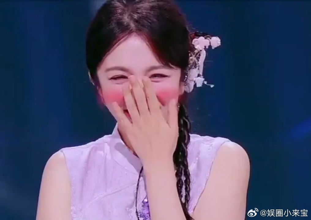 对王晓晨旦角出身有了实感王晓晨被低估的唱功 演员只是王晓晨其中一个身份，自幼深耕