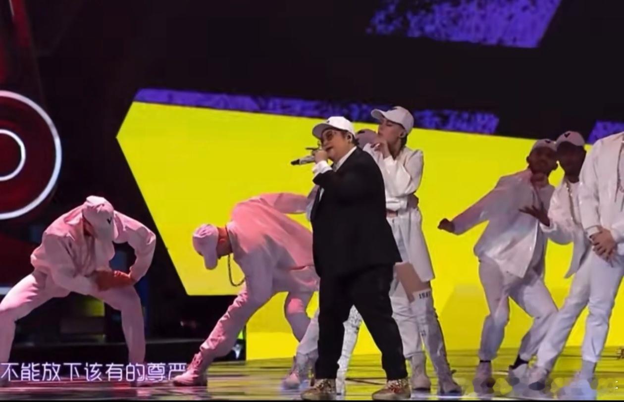 #韩红 中国第一女rapper# 妈呀！韩红老师还有这种身份，一直以为她就是著名