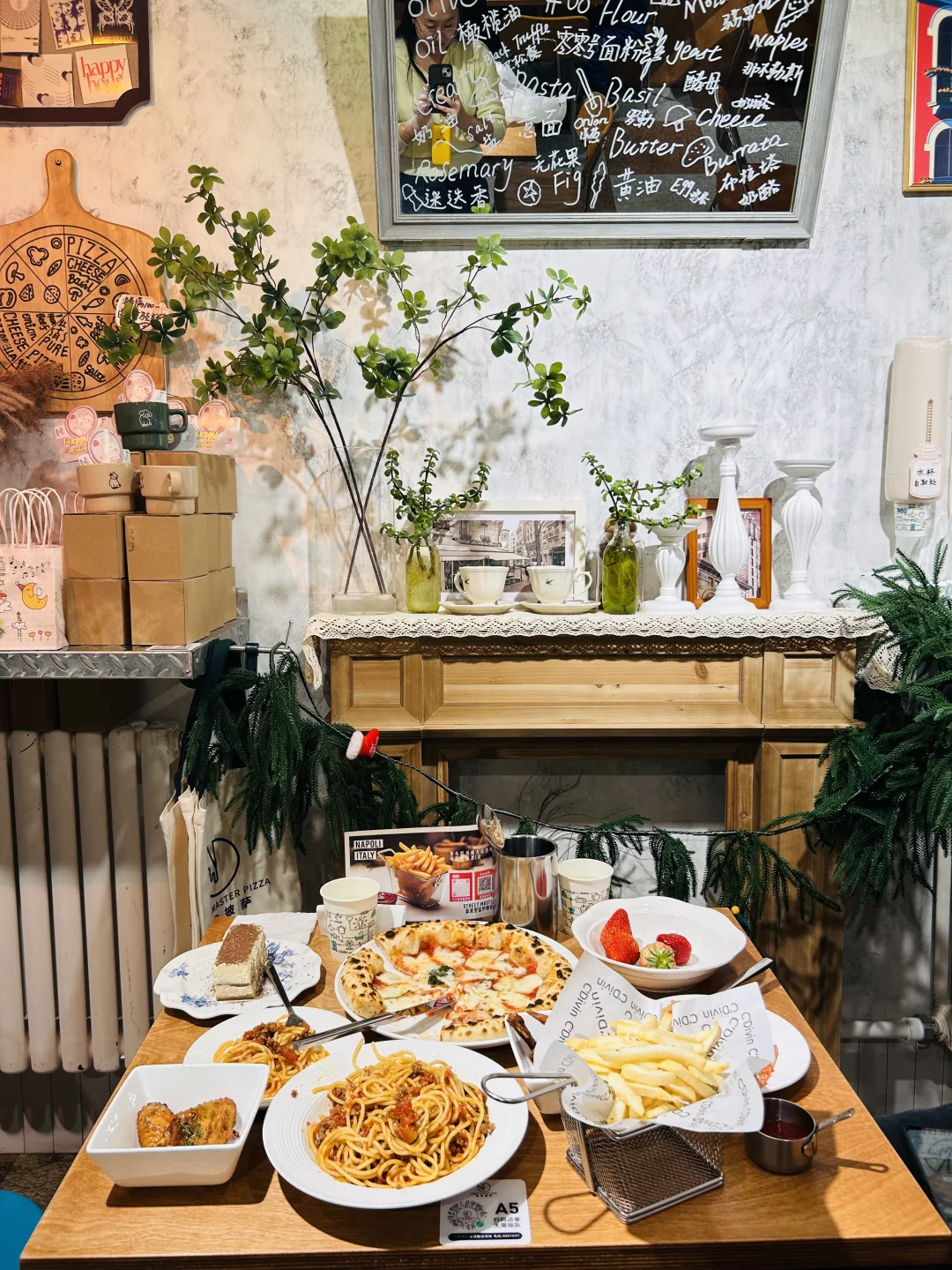 横跨3个区来吃的35r经典玛格丽特长啥样