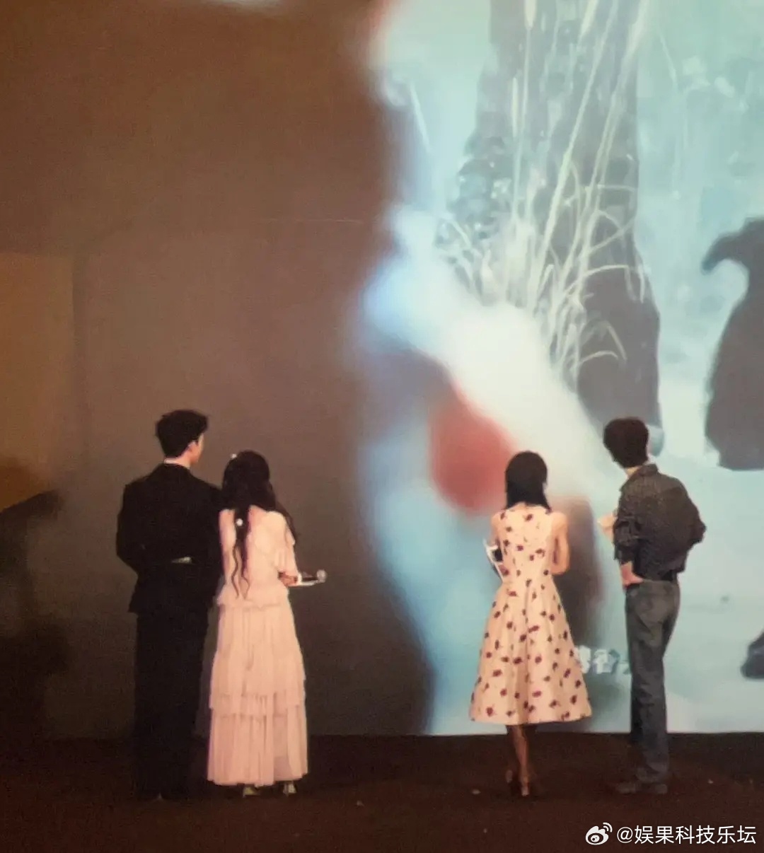 怪不得感觉剧里也没有什么CP感，原来真的是有点生理性厌恶呀 