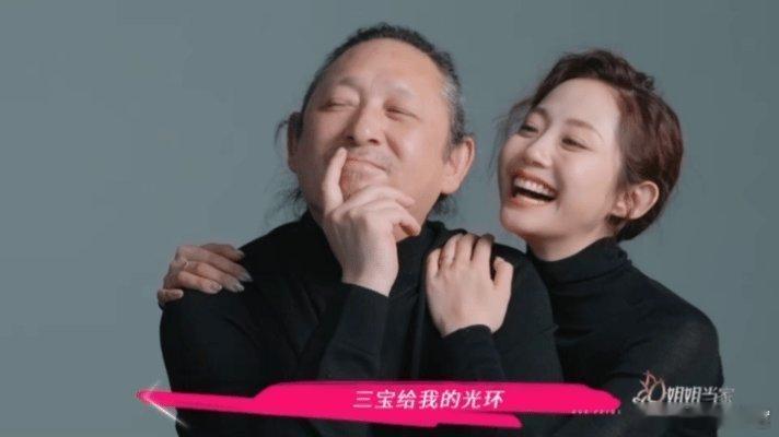 万千惠节目里崩溃大哭姐姐当家 32岁万千惠镜头前崩溃大哭。是当家压力的瞬间倾泻，