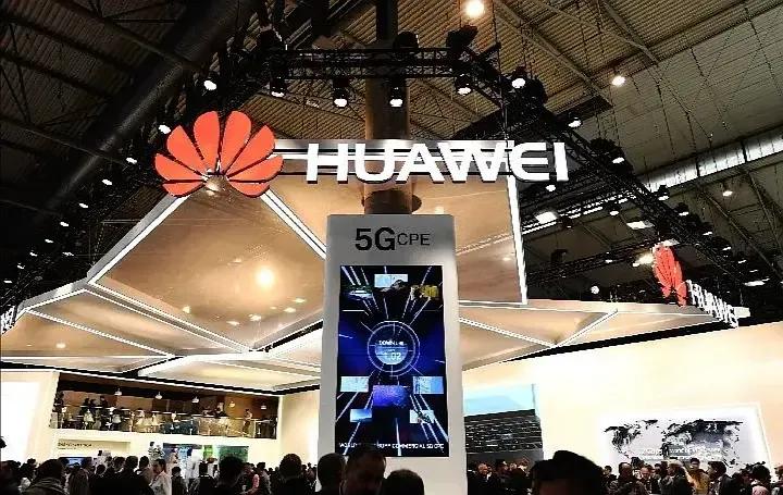 很多人一听说中 国攻克了某个领域，他们就说要白菜价了。

我觉得他们这个思路很奇