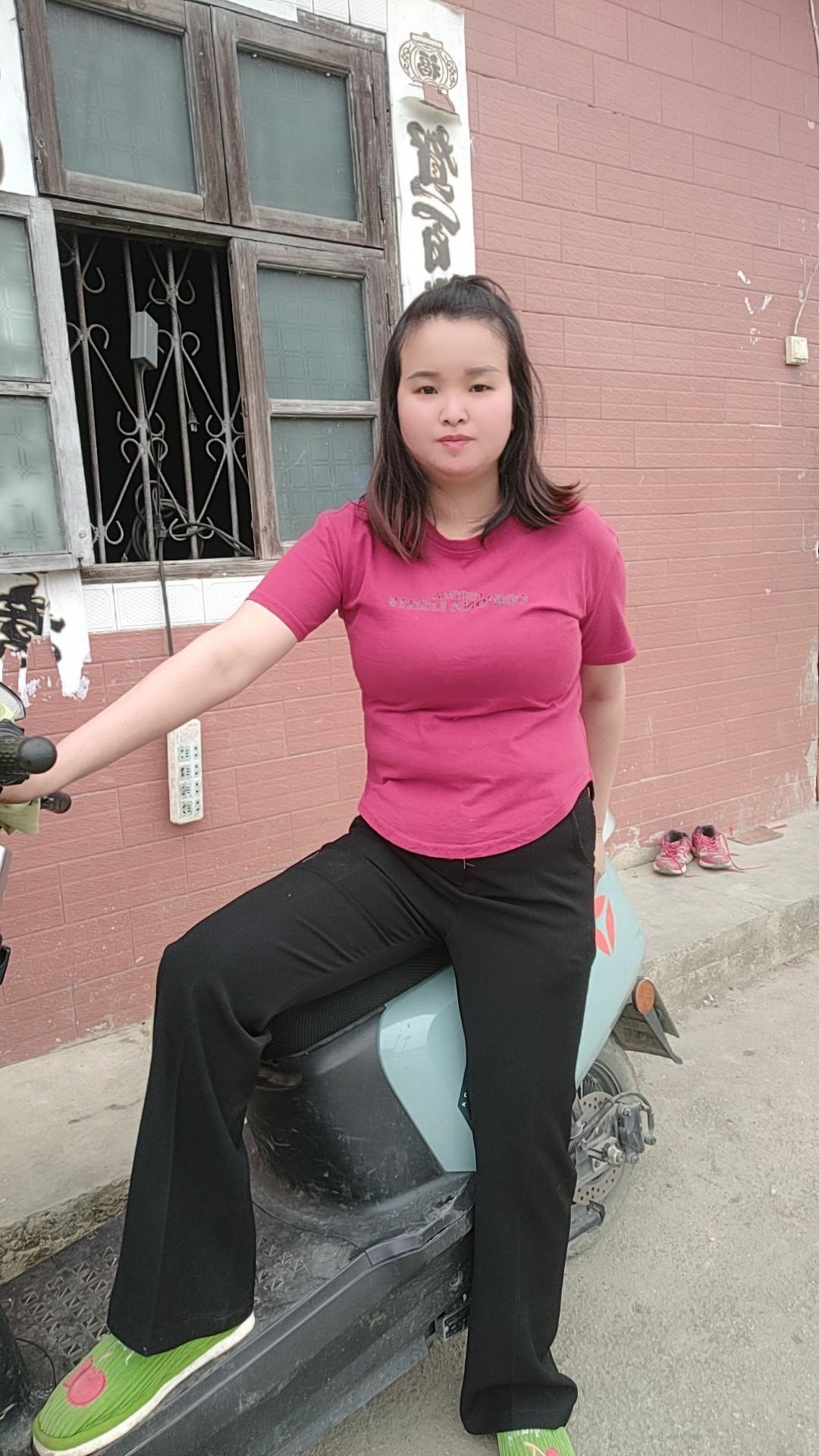 自从结婚有了孩子，聚少离多的日子越来越多，从开始的不习惯，慢慢的变成习惯，生活的