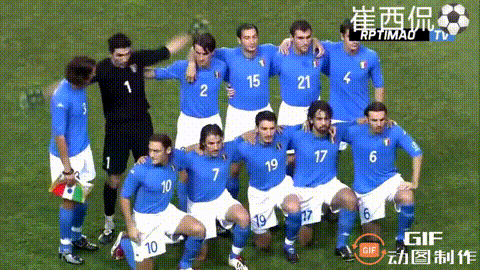 意大利足球的耻辱！
2002年世界杯，意大利本是夺冠大热门，却被东道主韩国来了个