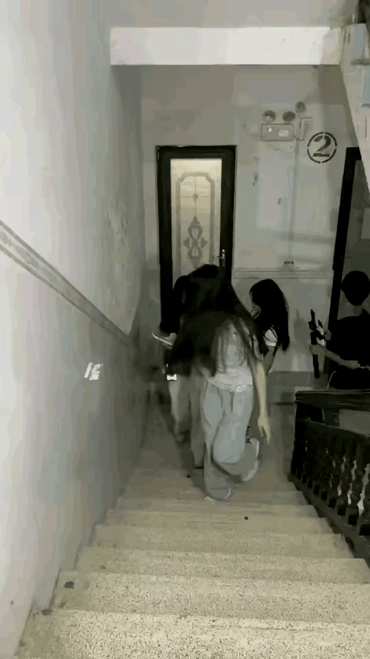 年轻的身影，年轻的眼神，年轻的声音