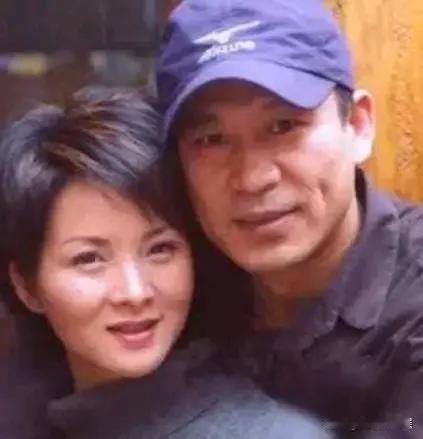 这个女演员是《大宅门》里给老太太抱狗的那个丫头吗？