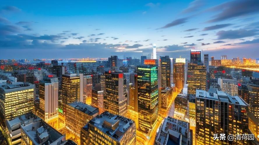 从“晾衣水战”看都市邻里关系的“破”与“立”

“远亲不如近邻”，这句古话如今读