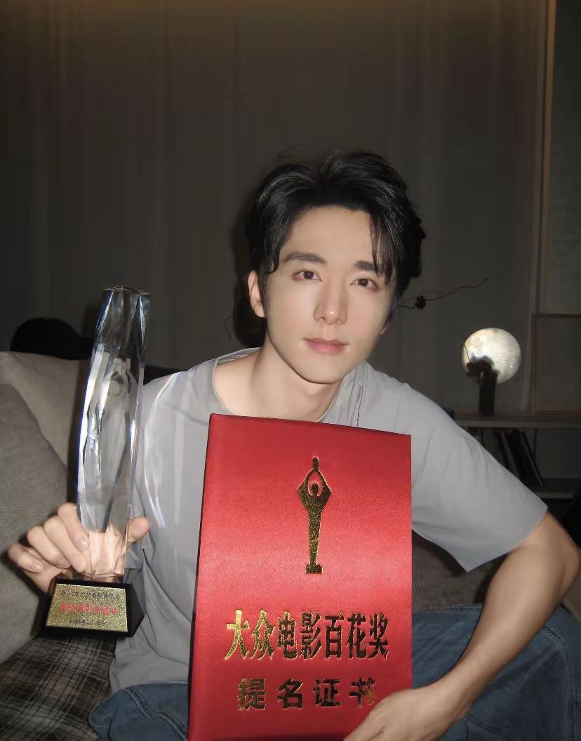 差一步美满。恭喜张新成提名百花奖最佳男配角！不管结果如何 提名即肯定。期待哥一路