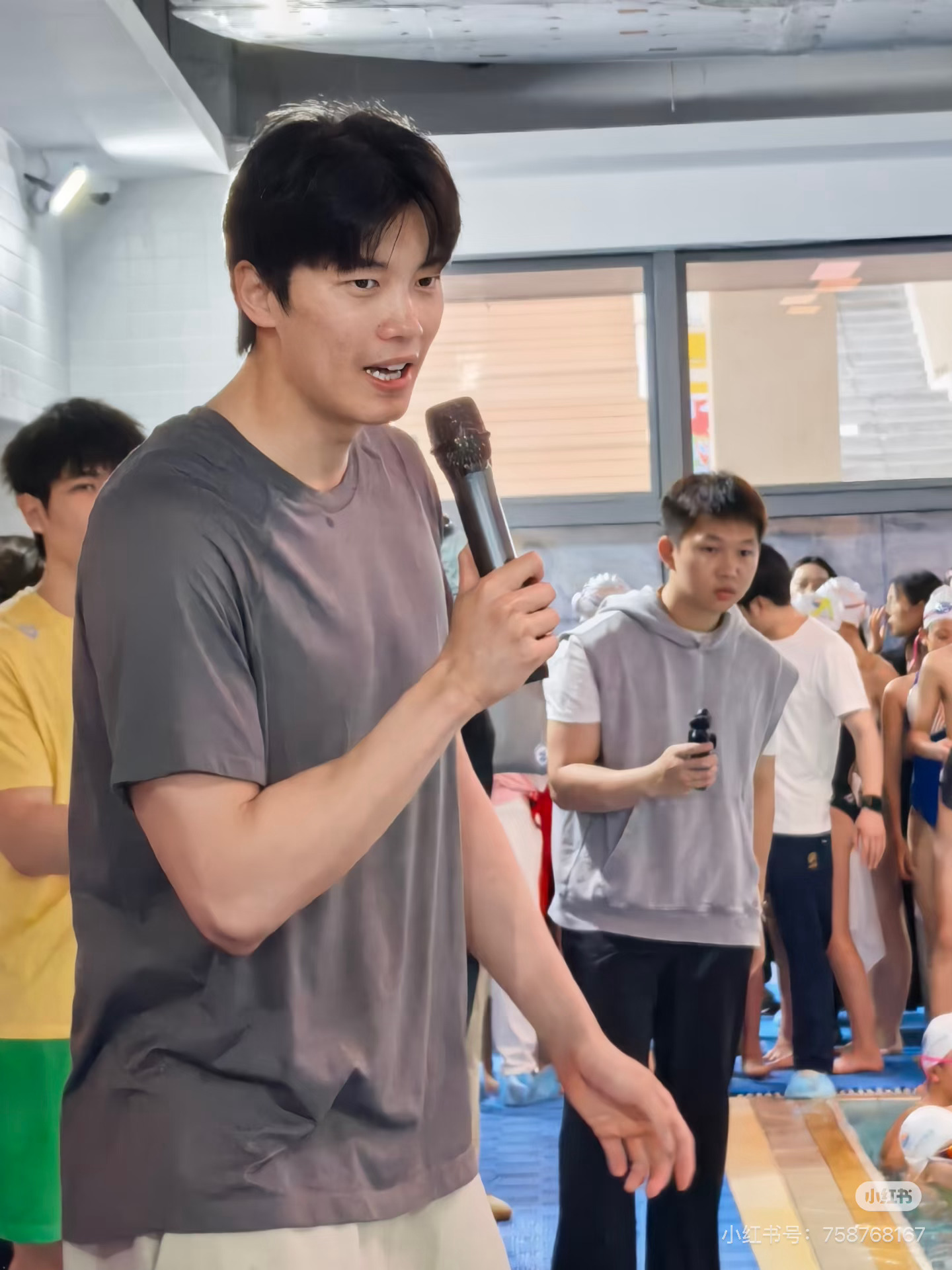 图片跟文字都可以感觉出汪顺是一个很温暖的人 