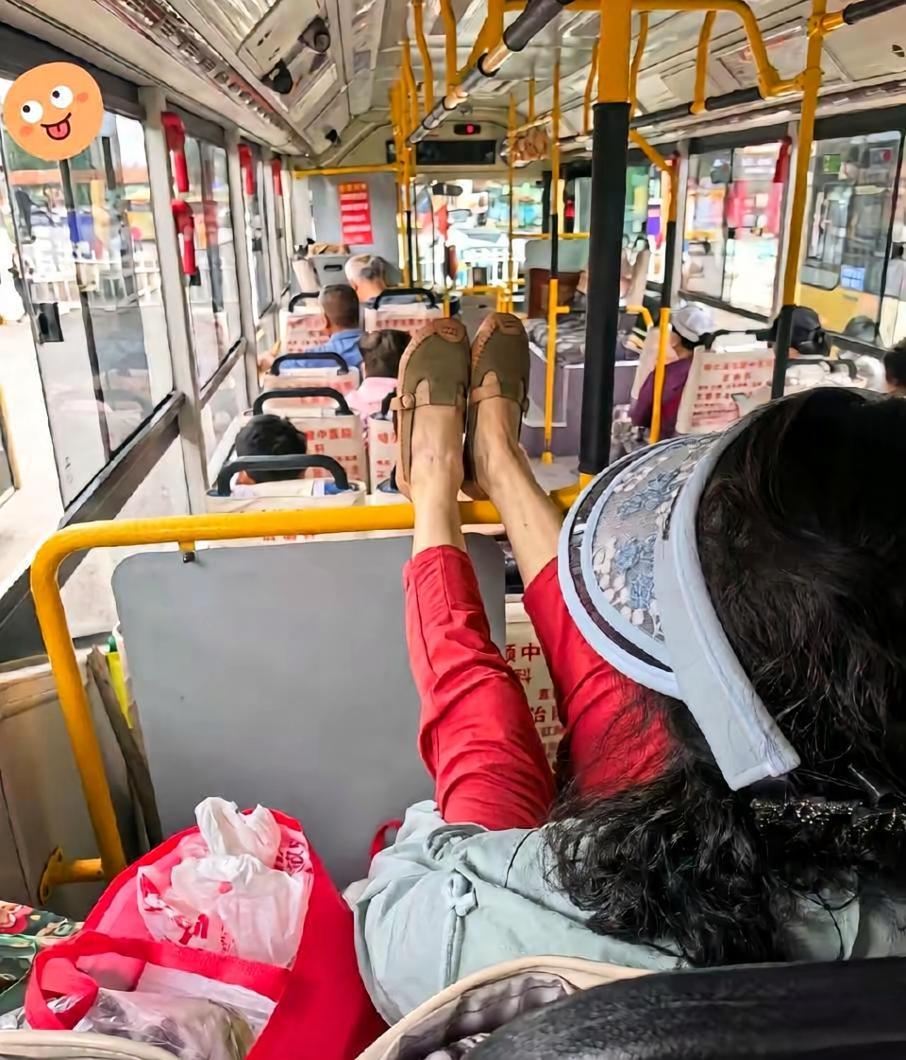 她咋想的