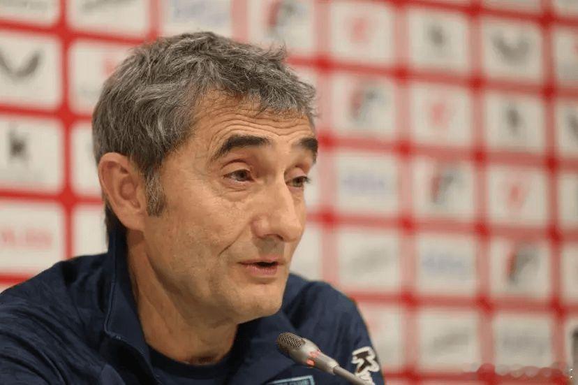 毕尔巴鄂竞技即将在西甲联赛中迎来皇家社会的挑战，比赛前夕毕巴主帅巴尔韦德出席了新