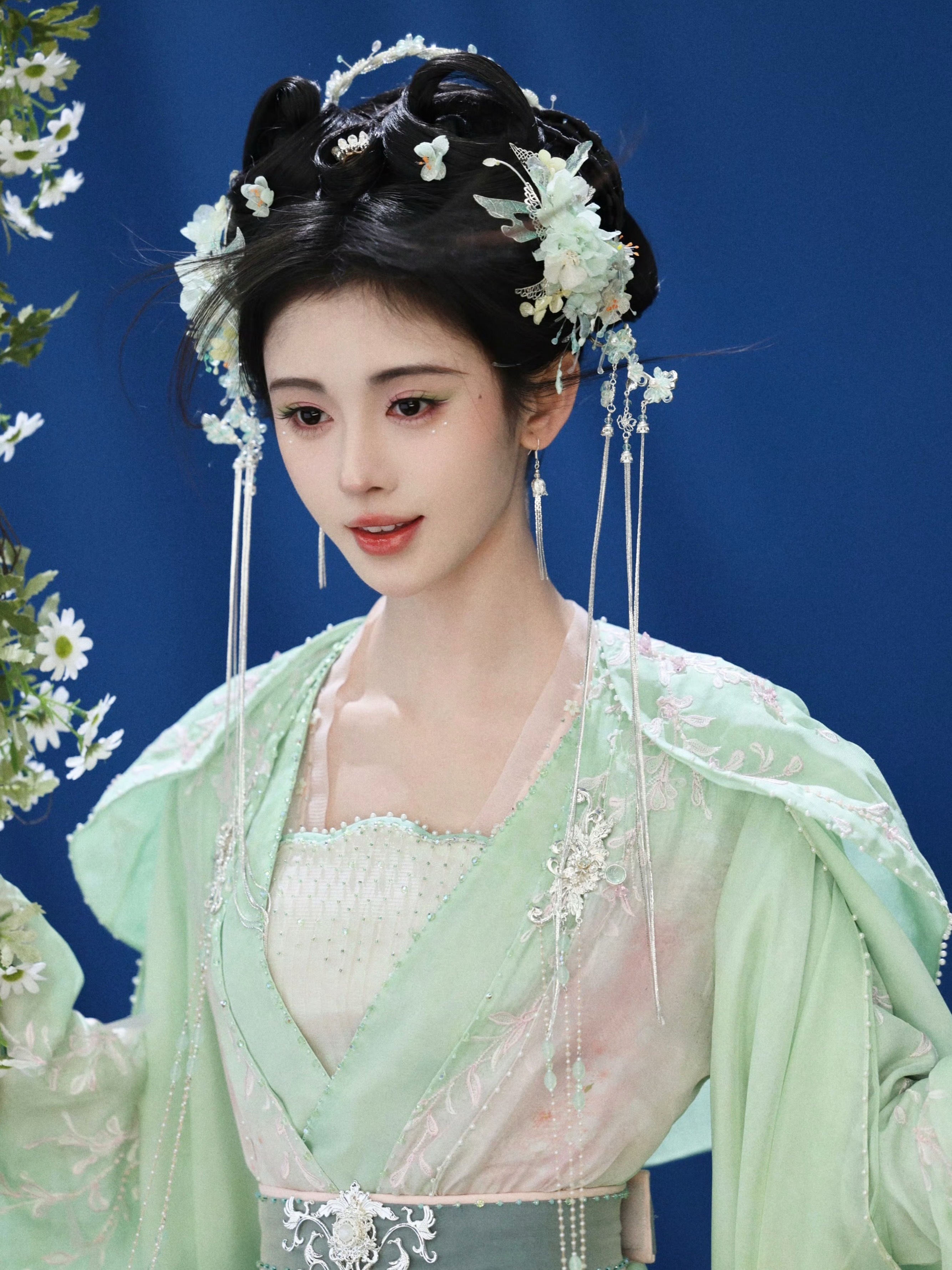 鞠婧祎姜黎非 姜黎非正式加入妙脆角小队😈 