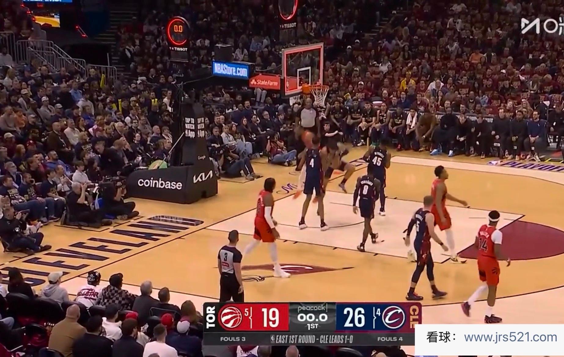 起床看球啦，先看登哥的比赛啦，今天有机会2比0 