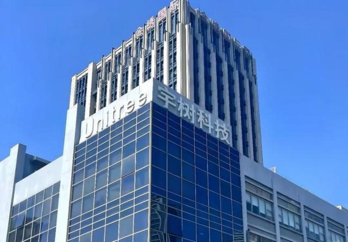 突发封锁？五角大楼甩出清单，死死掐住中国宇树科技的咽喉，美资强制撤退，海外大门轰