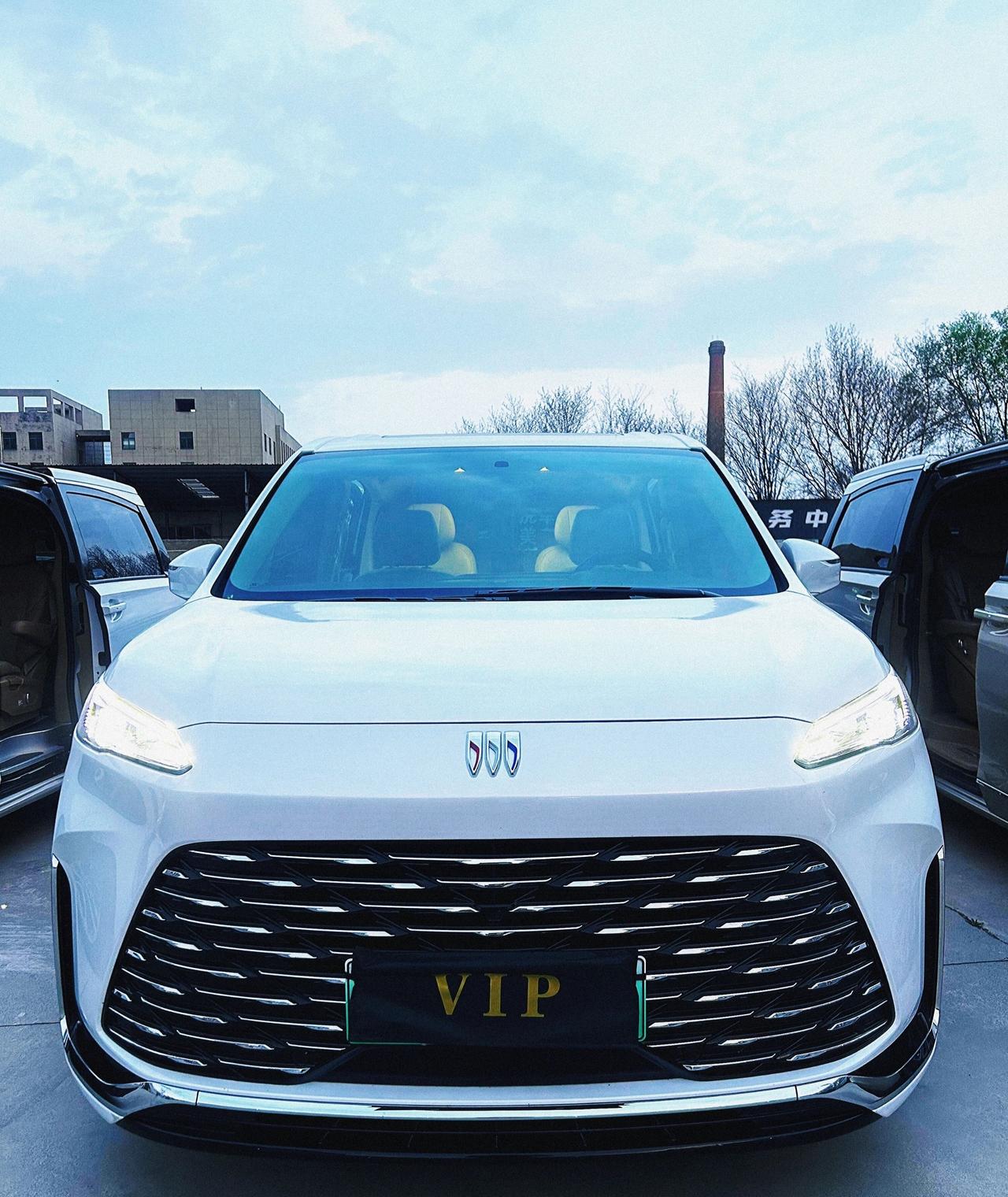 多人出行直接冲别克GL8！商务车真的太香了航空座椅坐久一点都不累，7座大空间，全