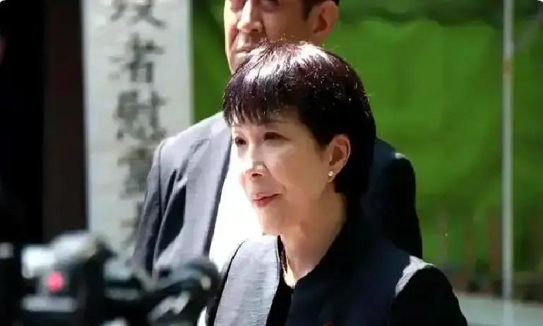 11月27日，据日本媒体报道，日本《东京新闻》11月25日社论，原题为《高市执政