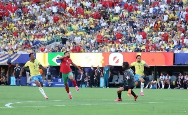 【摩洛哥场上11名球员均非本国出生】巴西醒醒 这是世界杯北京时间6月14日，在世